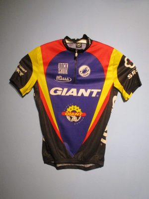 MAGLIA DA CICLISMO GIGANTE (a) 2001